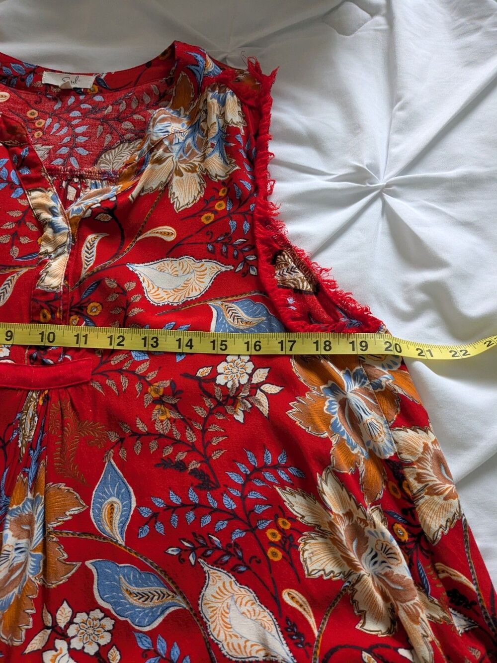 Easel Top Women’s S Red Floral Sleeveless V-Neck Tunic Blouse Flounce Botanical - Picture 11 of 12